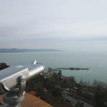Deborah Holiday * Balatonfüred